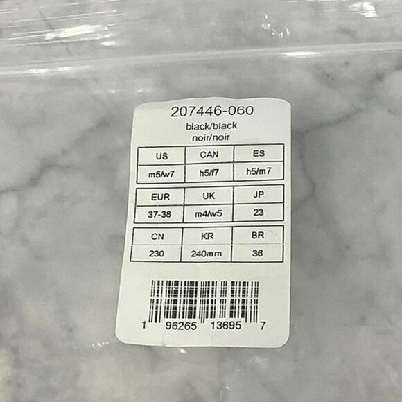 Crocs Men's 5 Women's 7 Black Classic Cozzzy Sandal Fuzzy Slipper P1-37 - Picture 9 of 10